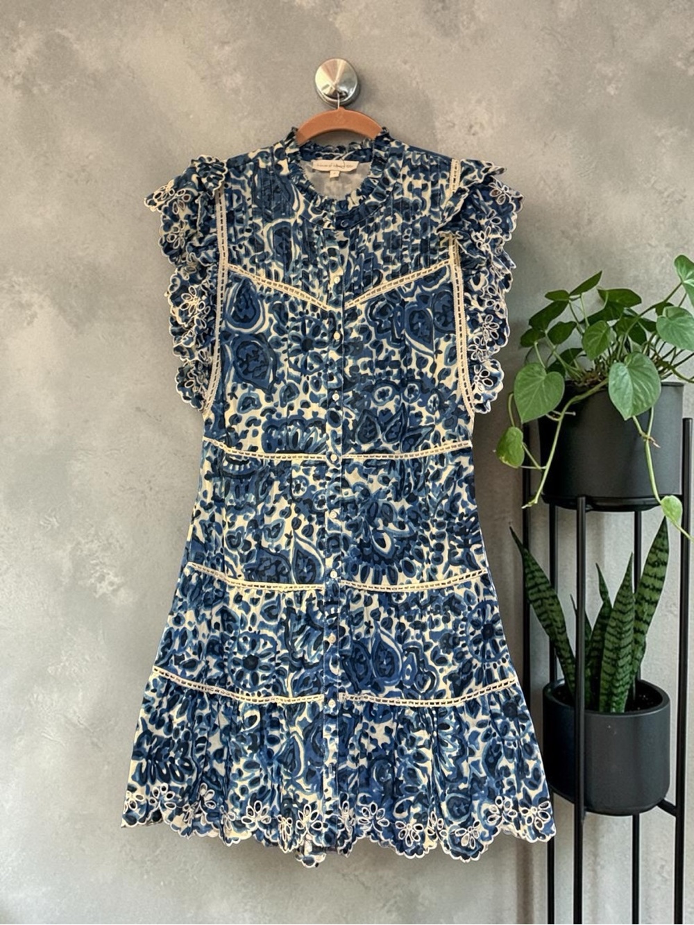 House of Harlow 1960 "Melba" ruffled mini dress size S NWOT missing a button - Picture 1 of 7